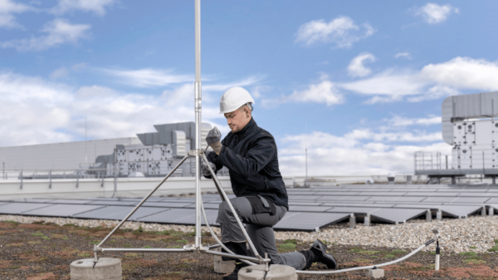 Nouveau conducteur de descente isolé HVI light plus pour système de protection externe contre la foudre, sécurité électrique des bâtiments, installateur électricien paratonnerre sur toiture