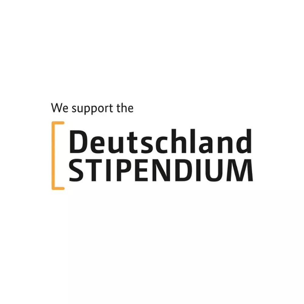 Logo with the text “We support the Deutschlandstipendium,” featuring a bracket-style graphic element on a white background.