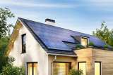 Photovoltaikanlage am Dach eines Einfamilienhauses